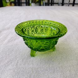 Wright Glass Green Daisy and Button Pattern Pressed Glass Footed Ashtray Trinket