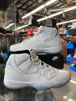 Air Jordan 11 Retro Legend Blue