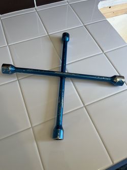 Tire Remove Tool For Trucks Or Cars For Tires Nuts 