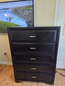 SOLID BLACK WOOD 5-DRAWER TALL DRESSER