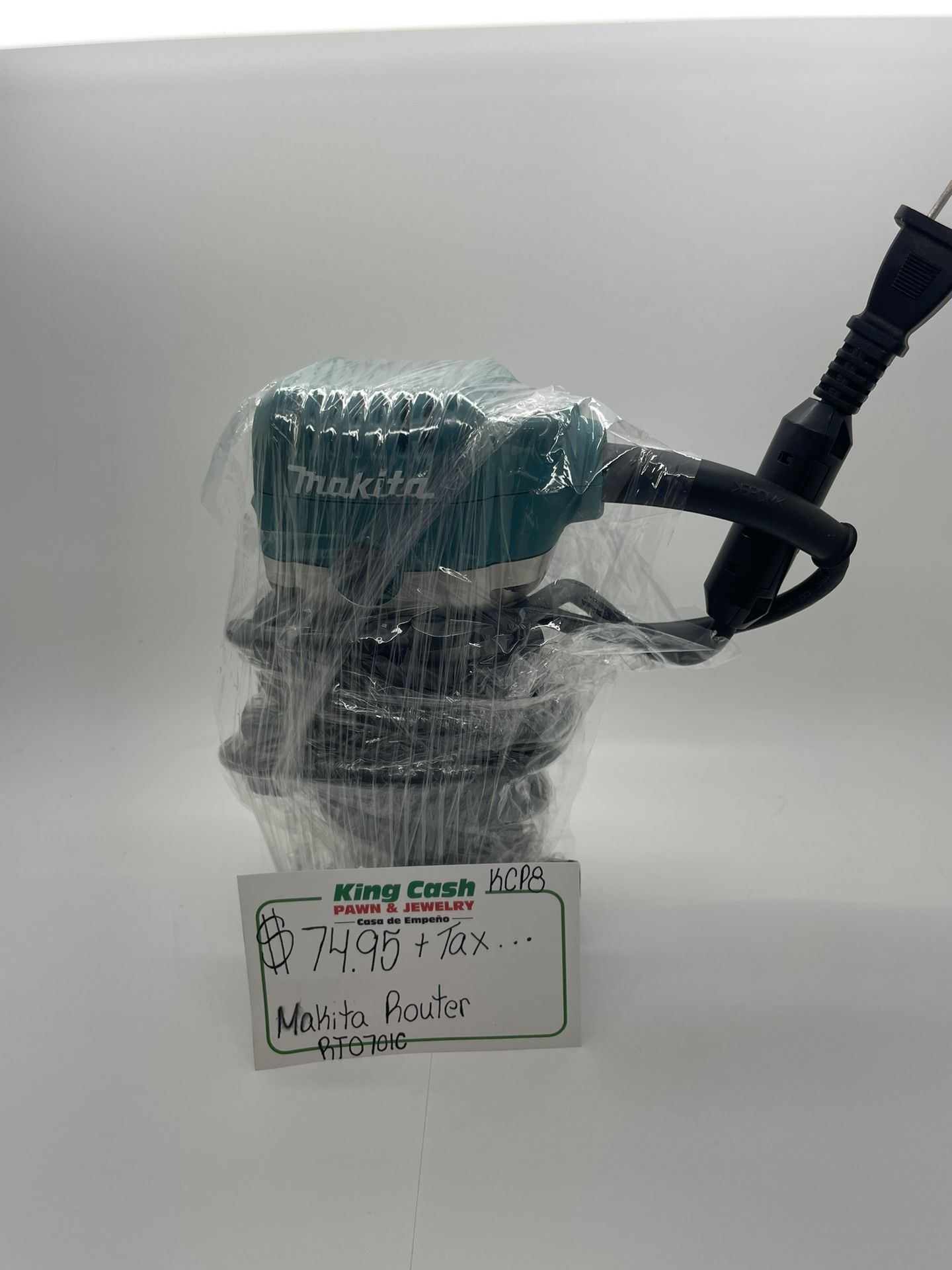 MAKITA ROUTER RT0701C