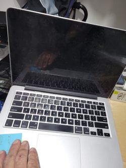Mac Book Pro I Thinl 2015 **** Has To Be Reset $l20
