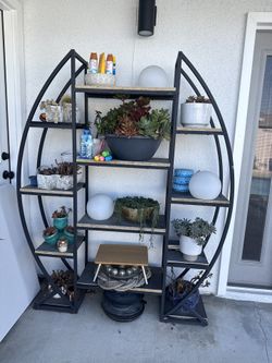 Free plant Stand! 