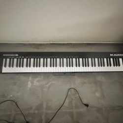 Keyboard- M-Audio Key station 88 MK3