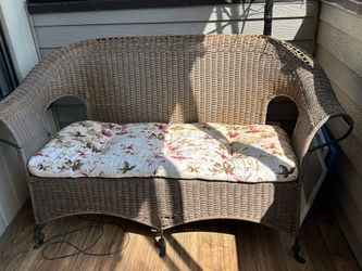 Wicker bench