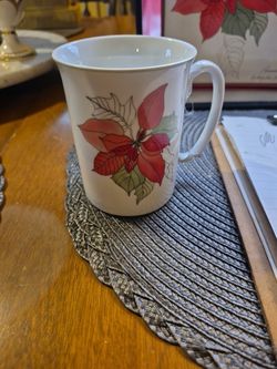 7 vintage block spal point christmas mugs