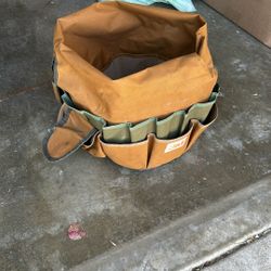 Bucket Tool Holder