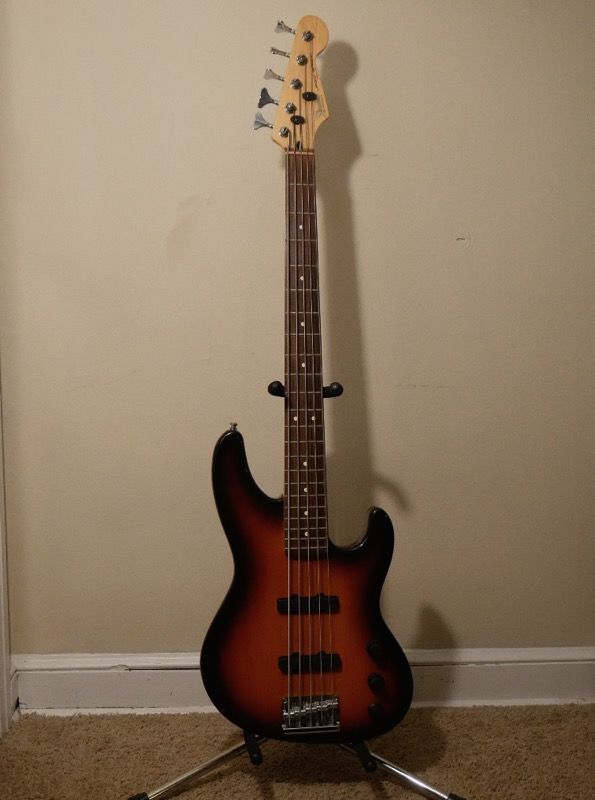 Fender Jazz Bass Plus V - 5 String Bass Guitar