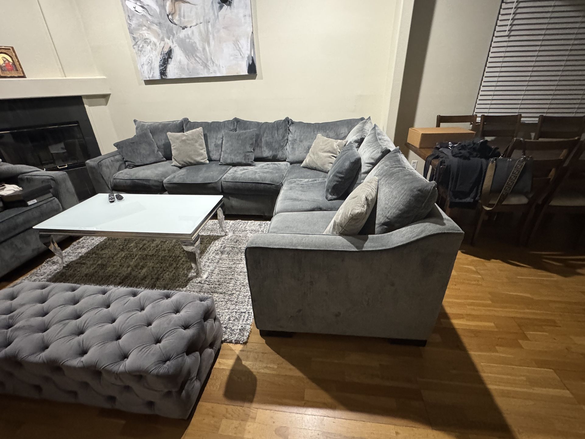 Sectional Couch And Love Seat NO PILLOWS 