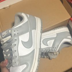 Gray dunks