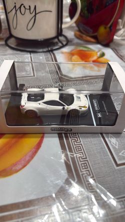 Road 64 Ferrari 458 Italia GT3 Die-Cast Model