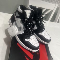 Nike air Jordan retro 1 high size 8