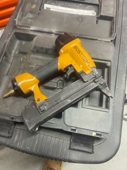 1/4” crown stapler 2”