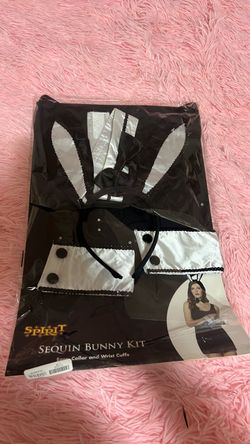 Costume