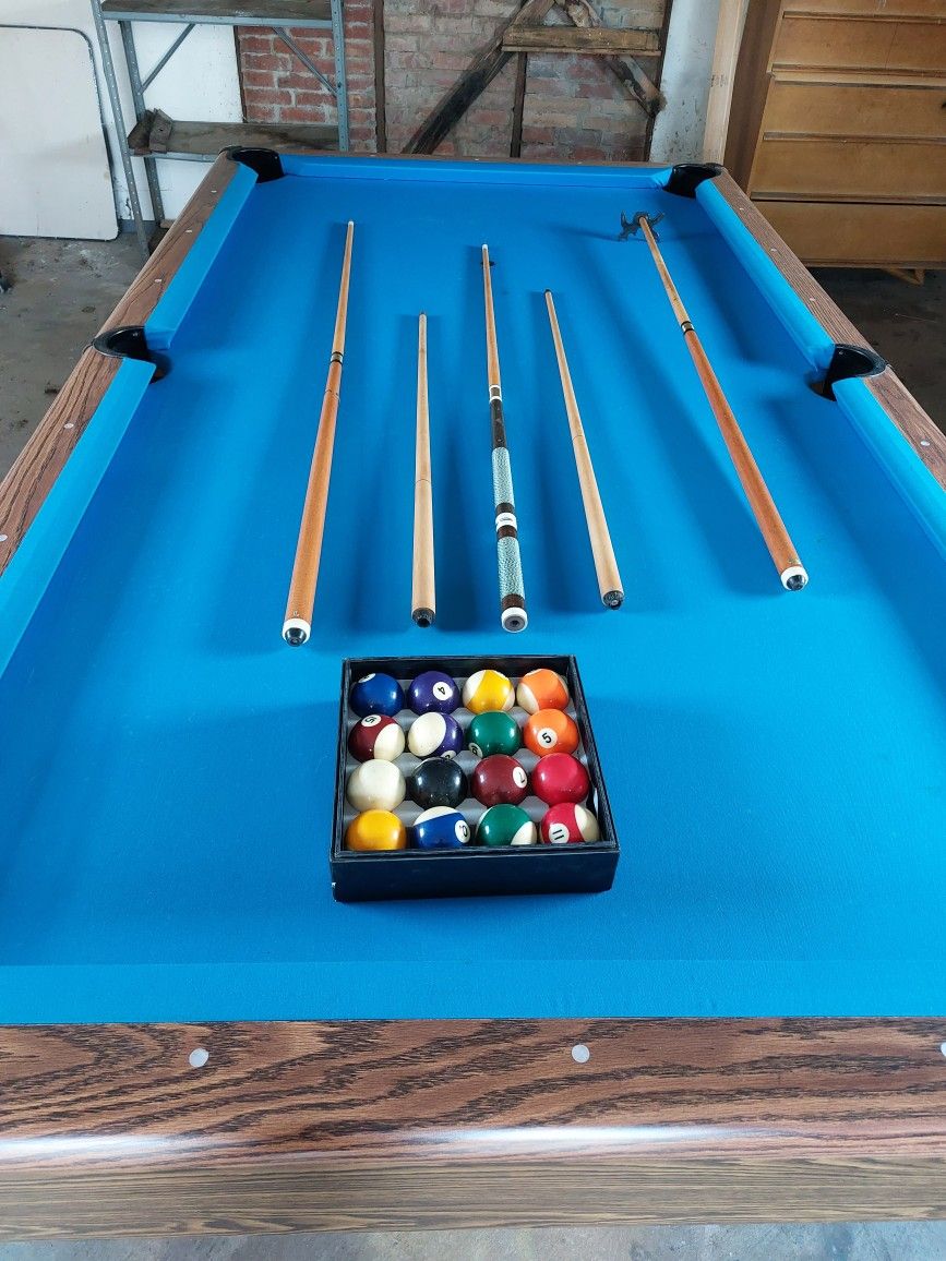 Pool Table 8ft