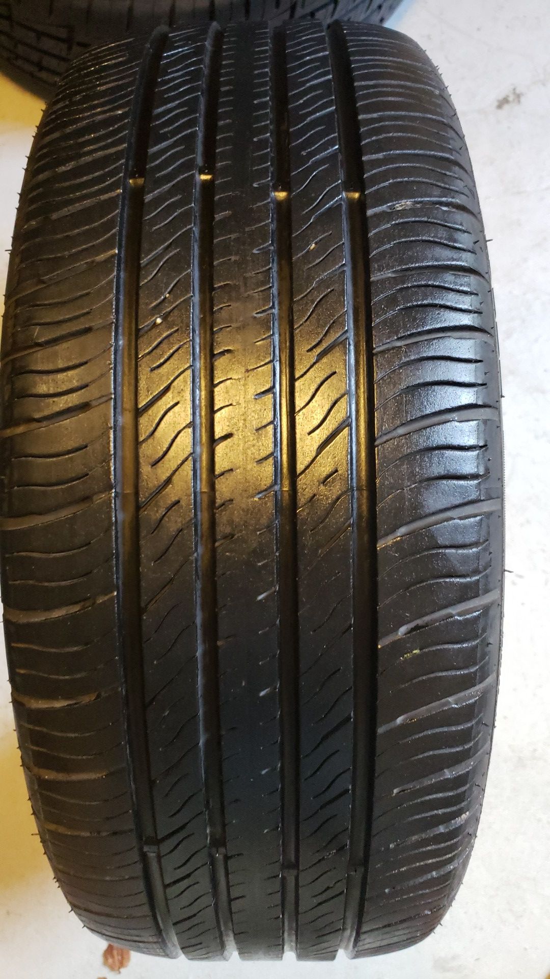 Prime wall in good condition 1 tire 205 55 16 80% tread