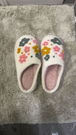 Women's Men's Cute Evil Eyes Slippers Strawberry Slippers Fuzzy Plush Soft Warm Home Bedroom House Shoes