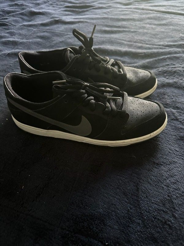 Men's Nike Size 9