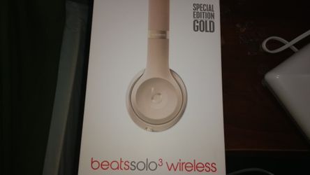 New Beats Solo 3 Wireless Headphones