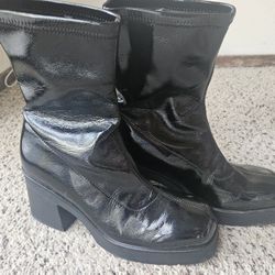 Women's Black Boots
