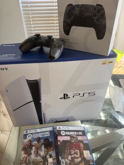 1TB PS5 w/2 controllers