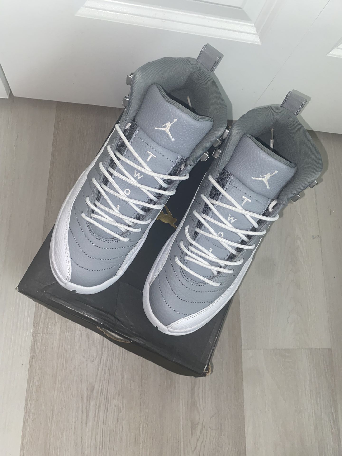 Wolf Gray 12s