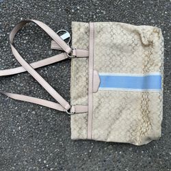 VARIOUS PURSES AND WALLETS