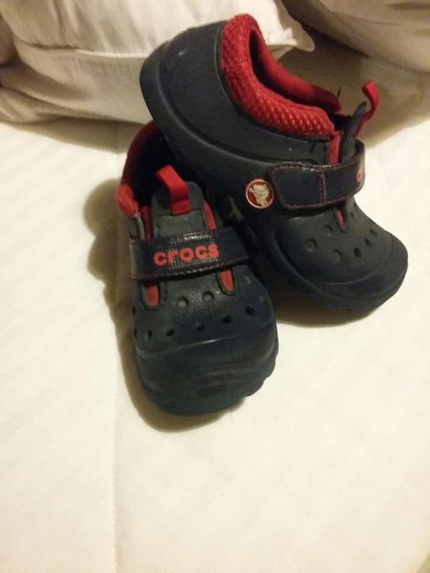 Crocs c12