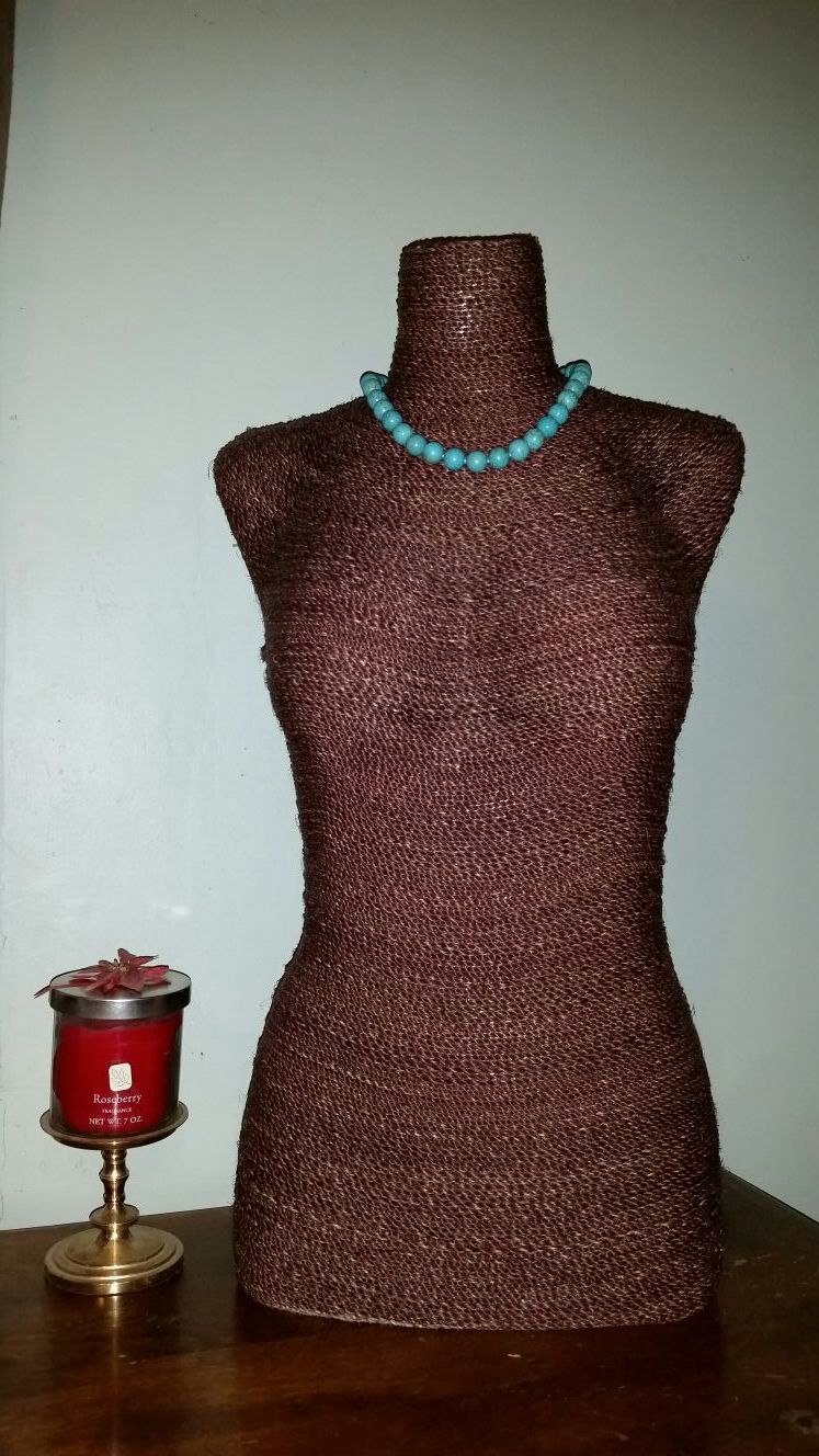 Mannequin Organic Eco friendly torso table top Natural Fiber Brown Woven Jewelry Dosplay