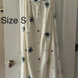 Off-The-Shoulder Maxi Dress