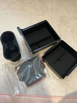 Model Y 2025 Tesla storage