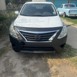 2017 Nissan Versa