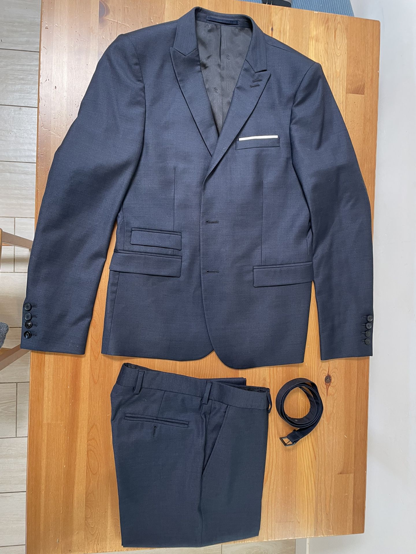 Navy Blue Suit (46 Jacket, 32x30 Pants) 