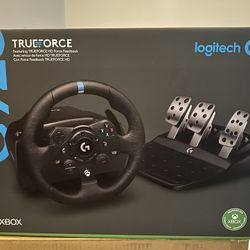 Logitech G923 Racing Wheel And Pedals BRAND NEW