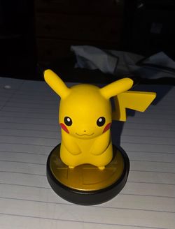 Pikachu Nintendo Amiibo figure