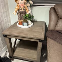 End Table (gray)
