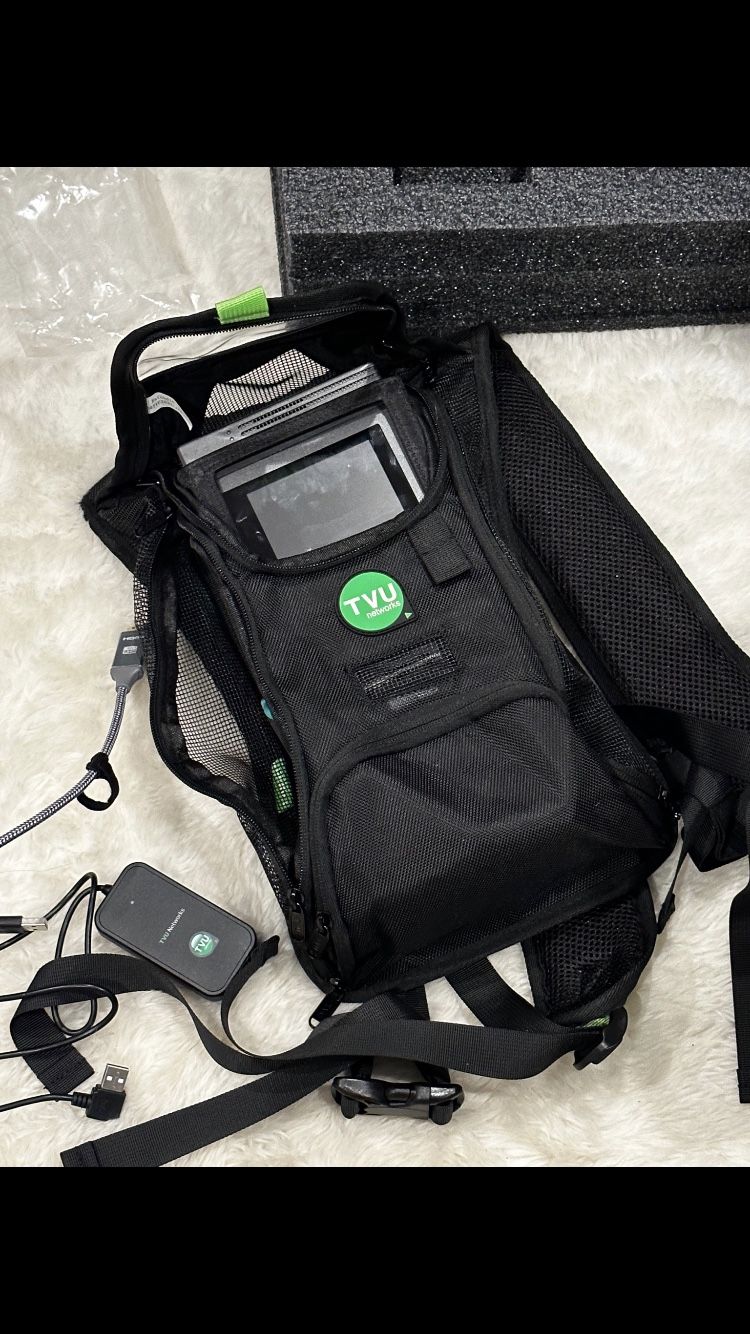 IRL STREAMING BACKPACK *PHONE NOT ENCLUDED”