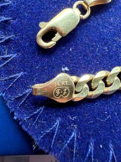 Gold bracelet