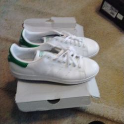 10.5 Stan Smith Adidas..