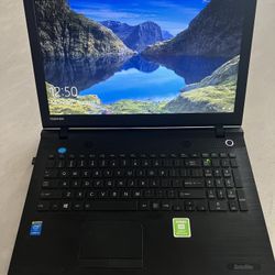 Toshiba C55-C5 i3 intel laptop barely used in box