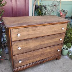 Vintage Solid Wood 3-Drawer Dresser with Charming Floral Ceramic Knobs