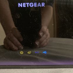 NETGEAR ROUTER— R6250 Dual-Band Router LIKE NEW