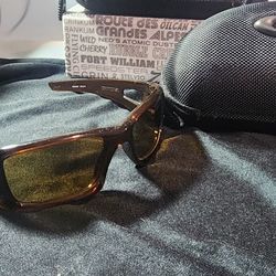 OAKLEY CRANKCASE POLARIZED SUNGLASSES TAN