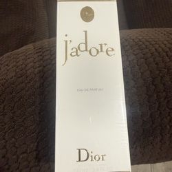 Jadore perfume