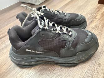 BALENCIAGA TRIPLE S