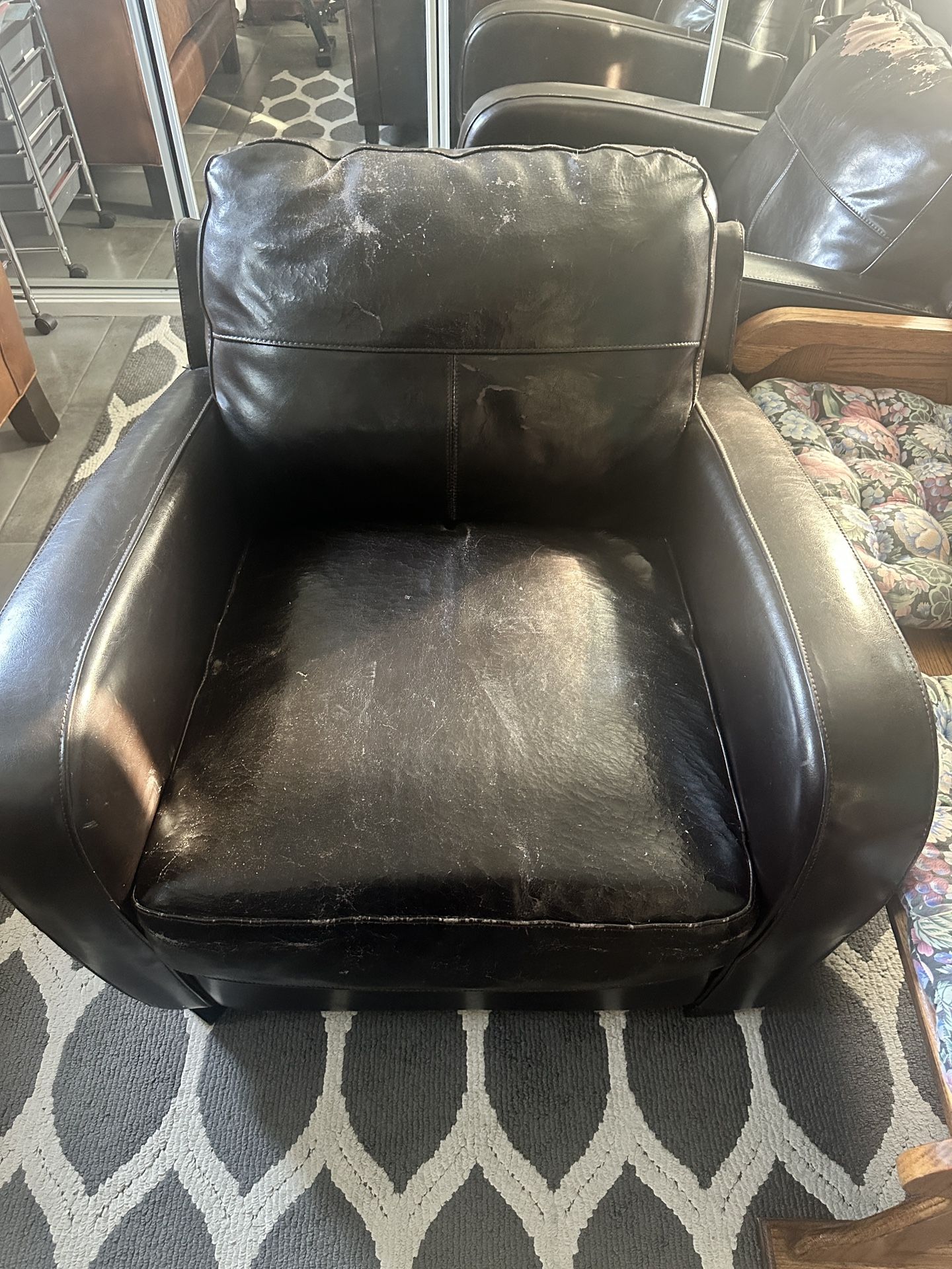 Set Of Club Chairs Accent Chairs FREE