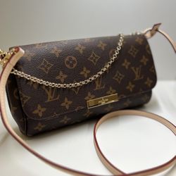 LV Pochette  Accessoires