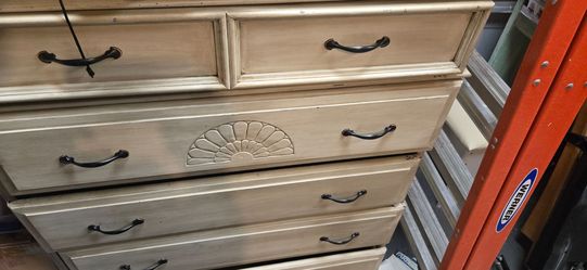 Chester drawer