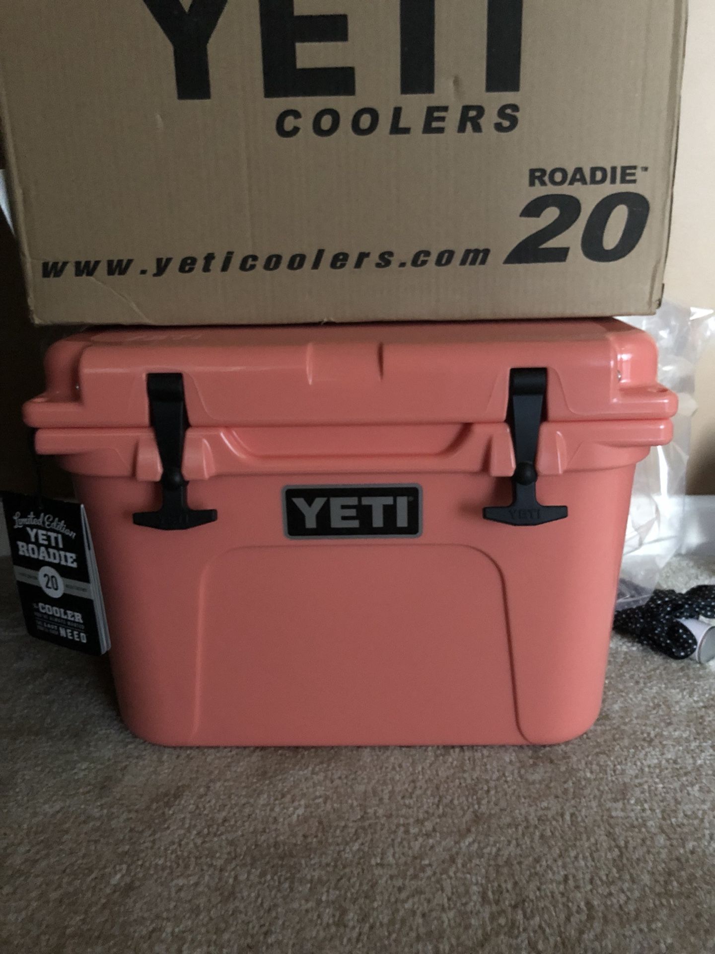 YETI Roadie 20 Hard Cooler Coral Limited Edition RARE for Sale in Upper  Arlngtn, OH - OfferUp