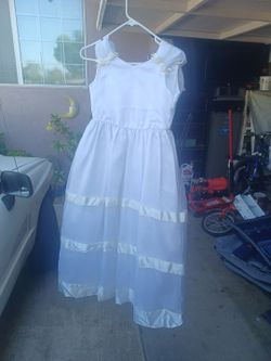White dress for jungle kids